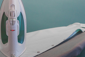 Как и чем почистить утюг от накипи внутри: 8 лучших средств |