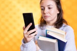 Почему вылетают приложения на андроиде